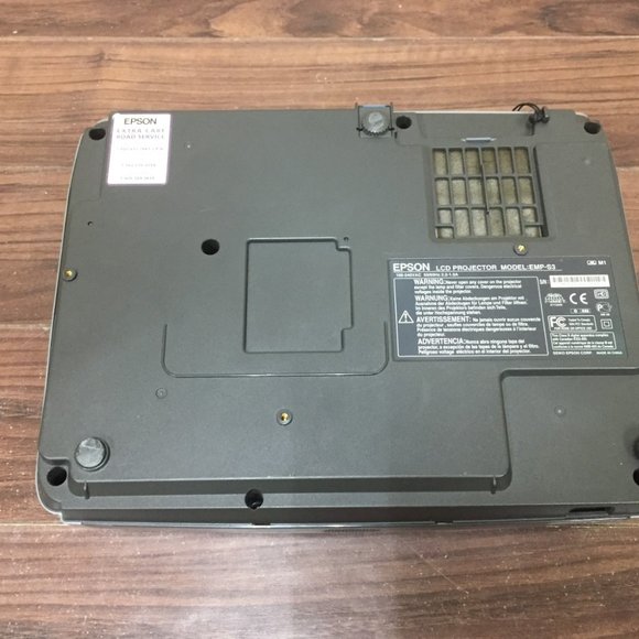 Epson PowerLite S3 Projector 800x600 SVGA 4:3 3LCD 1600 Lumens NO REMOTE - Picture 12 of 15